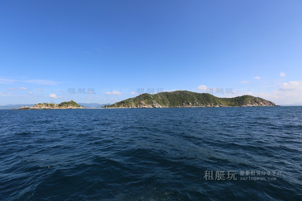 三亞旅游游艇租賃，三亞港至西島航線(xiàn)